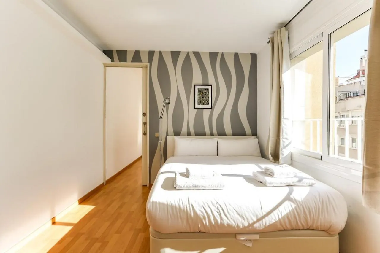 Appartamento Luminous 2 Bedroom Next To Sagrada Familia Barcellona Spagna