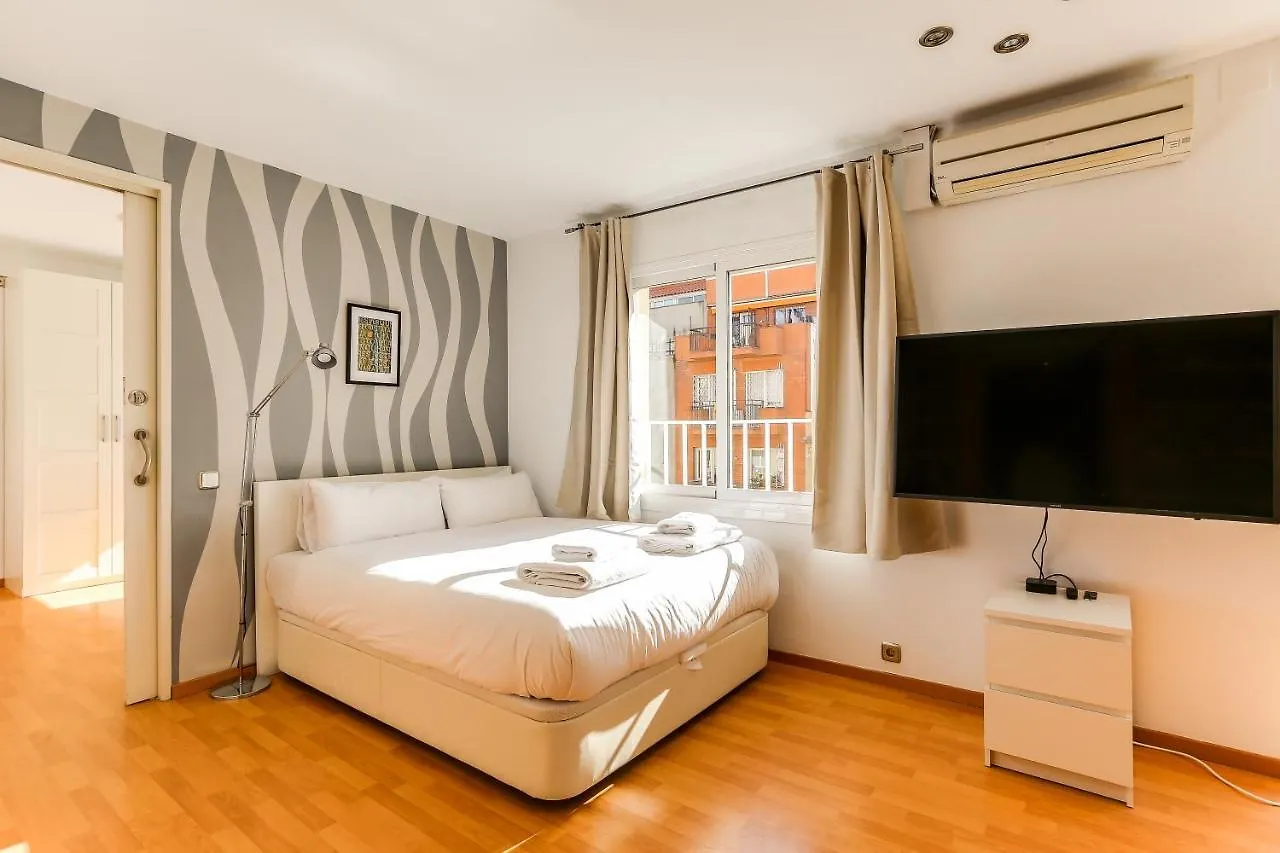 Luminous 2 Bedroom Next To Sagrada Familia Barcellona Spagna